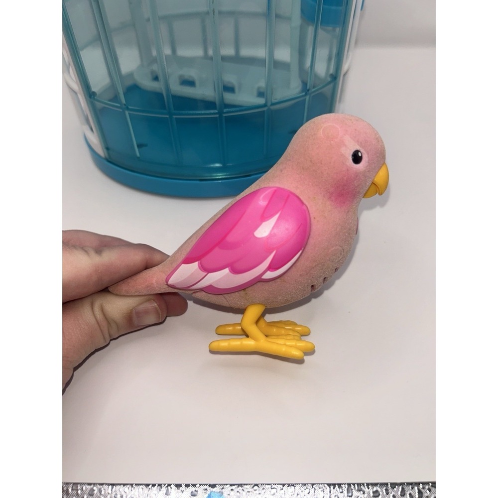 Little Live Pets Bird w/ Cage Pink Wings Moose Toys FOR PARTS OR REPAIR - Picture 4 of 9